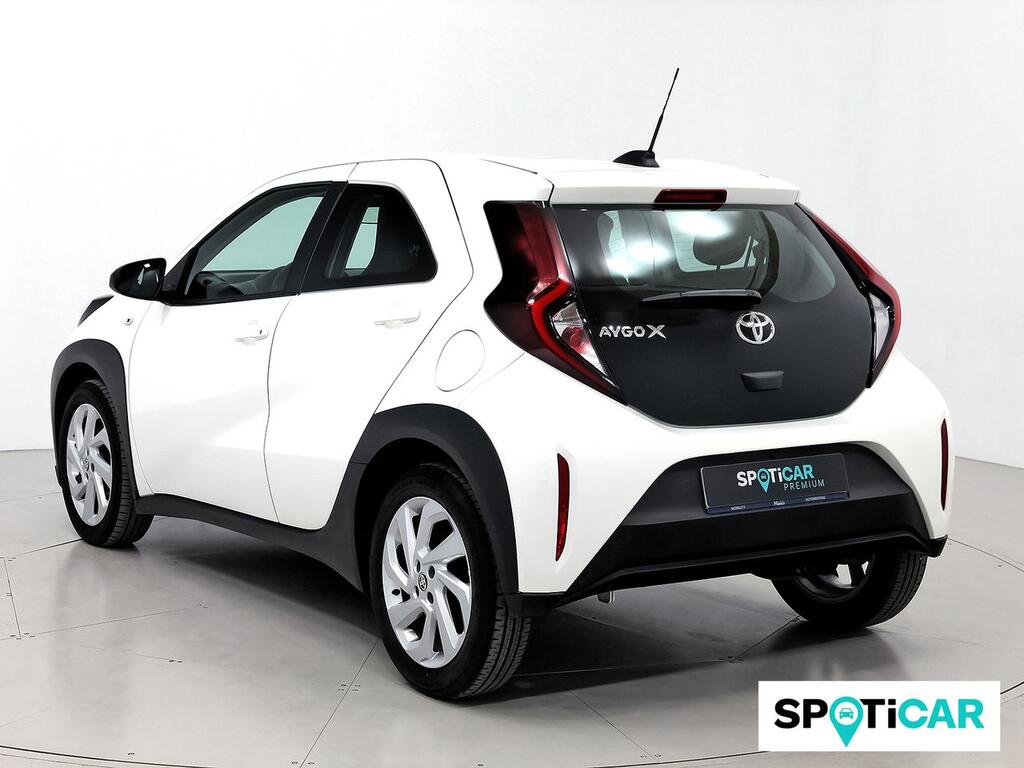 Toyota Aygo X Cross 1.0 VVT-I 72CV Play 2