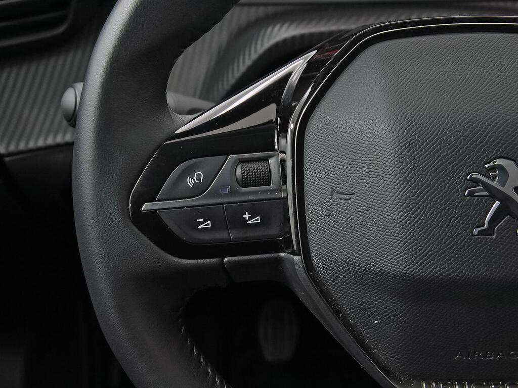 Peugeot 2008 Allure Pack Puretech 130 S&S BVM6 18