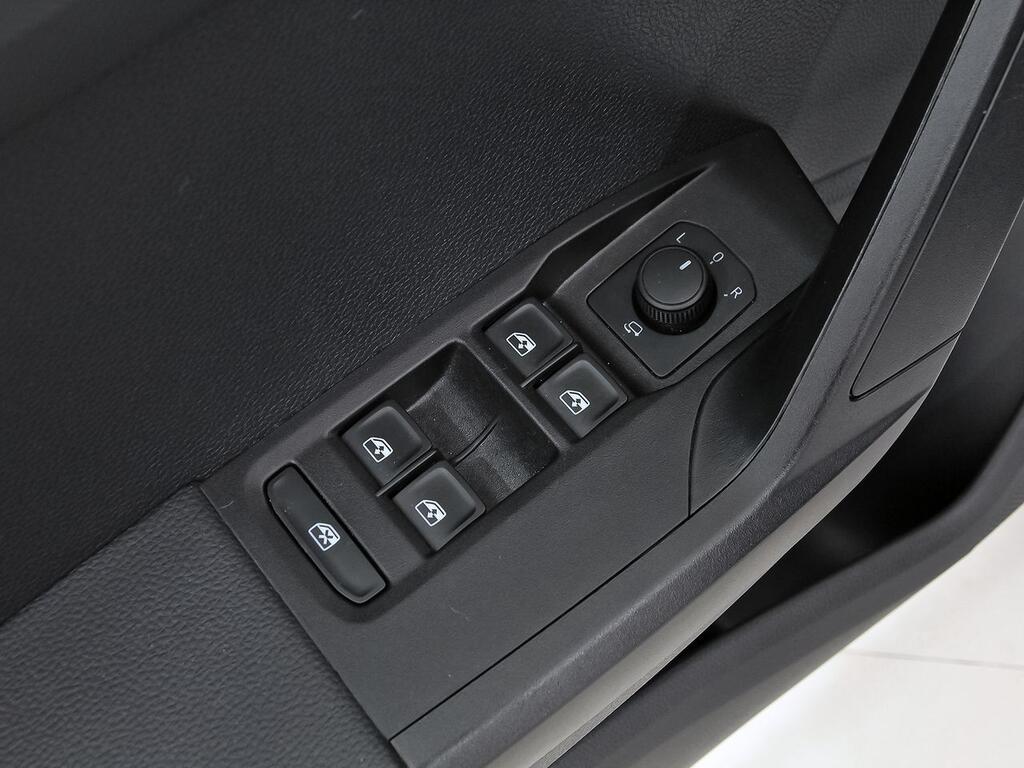 Seat Ibiza 1.0 MPI 59kW (80CV) Style 10