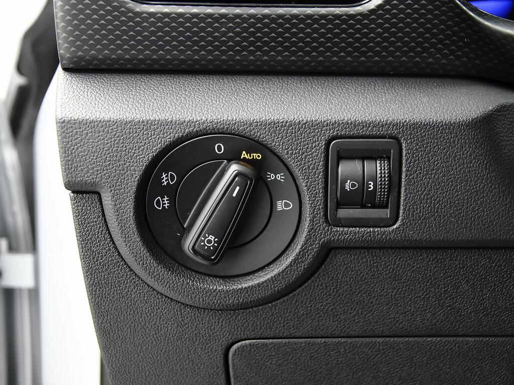 Volkswagen T-Cross Advance 1.0 TSI 81kW (110CV) 12