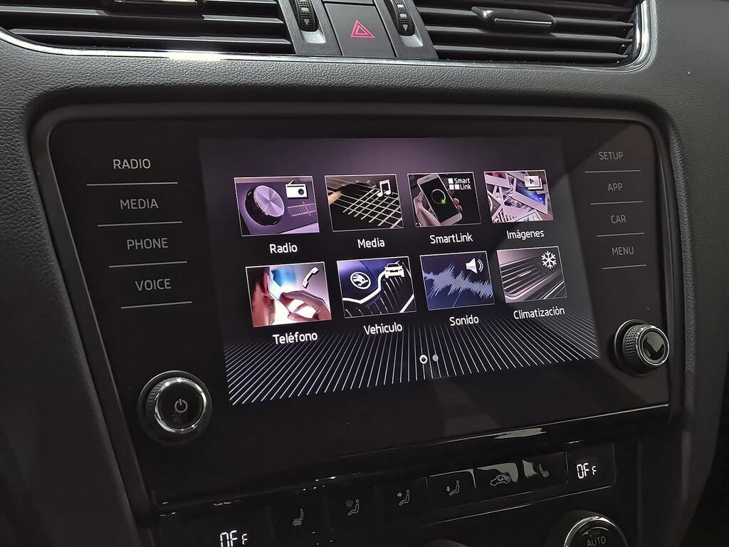 Skoda Octavia Combi 1.5 TSI 110KW (150CV) DSG Ambition 19