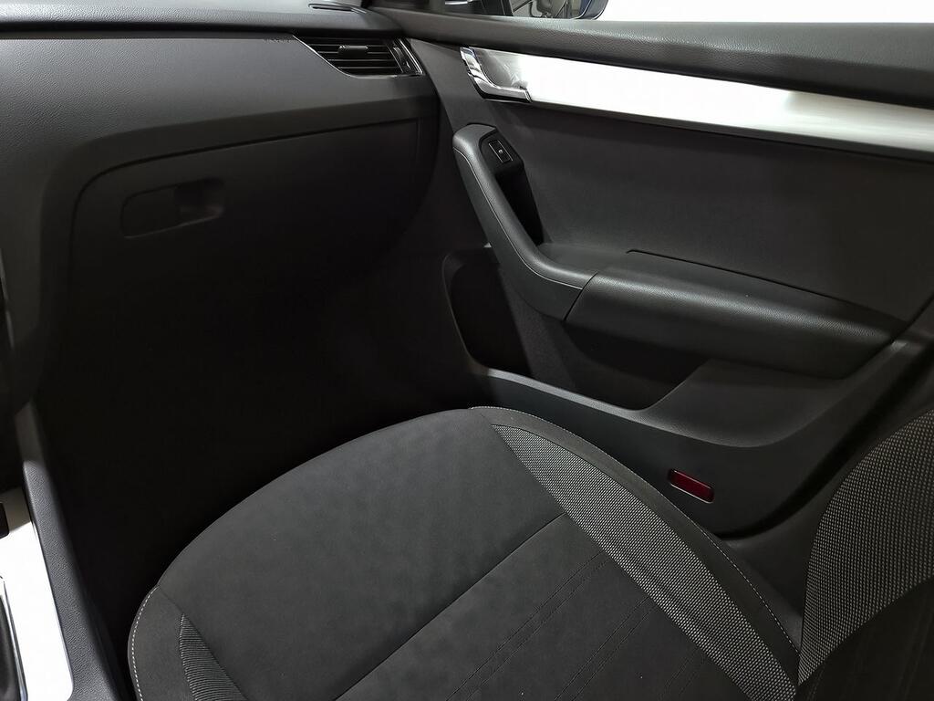 Skoda Octavia Combi 1.5 TSI 110KW (150CV) DSG Ambition 28