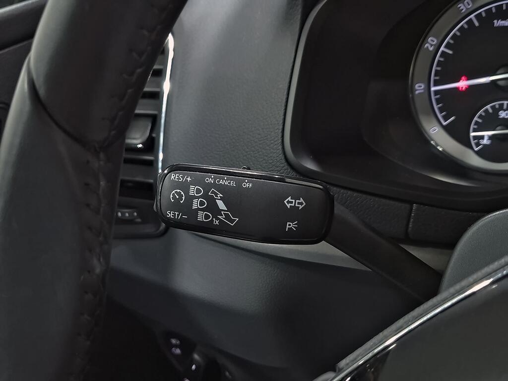 Skoda Karoq 1.0 TSI 81kW (110CV) Ambition 12