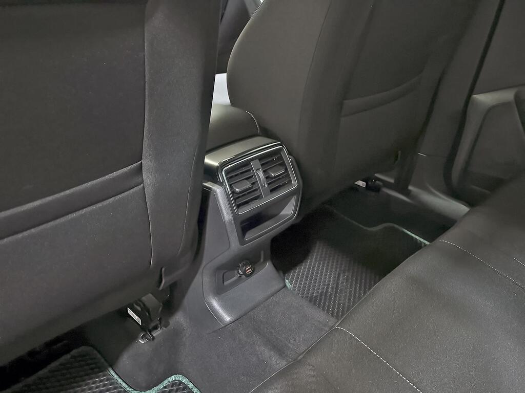 Skoda Karoq 1.0 TSI 81kW (110CV) Ambition 31