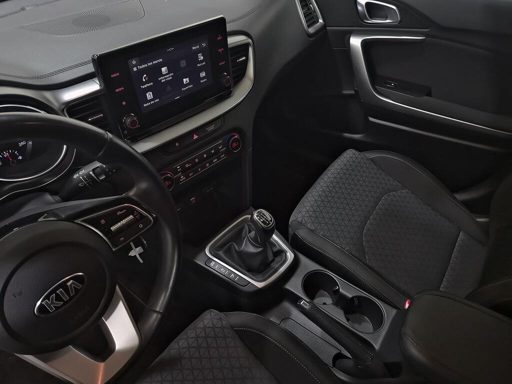 Kia XCeed 1.6 MHEV iMT Drive 100kW (136CV) 6