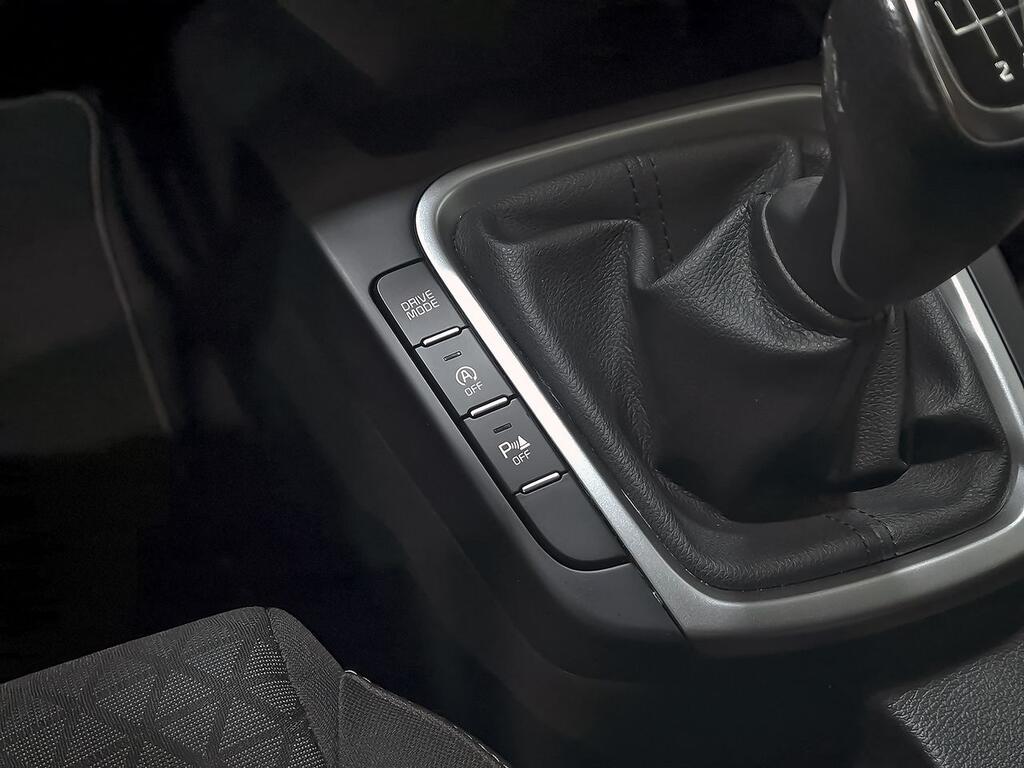 Kia XCeed 1.6 MHEV iMT Drive 100kW (136CV) 9