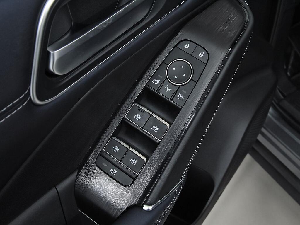 Nissan Qashqai DIG-T 103kW (140CV) mHEV 4x2 Tekna 12