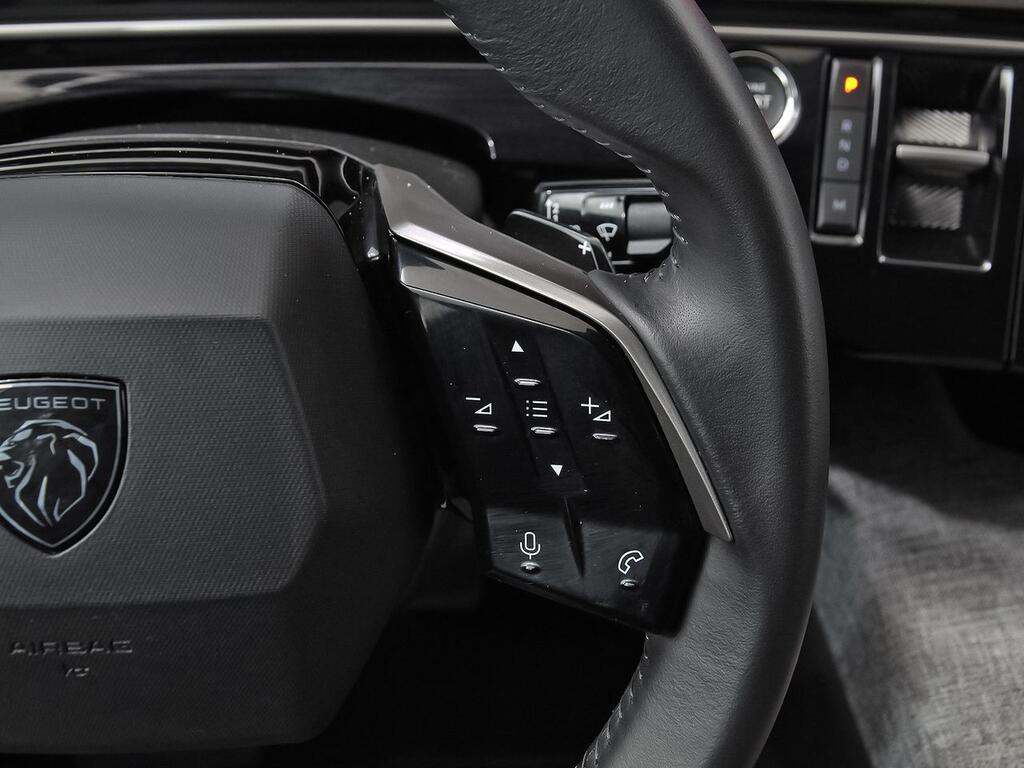 Peugeot 5008 1.2 100KW Allure eDCS6 20