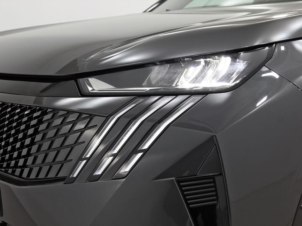 Peugeot 5008 1.2 100KW Allure eDCS6 38