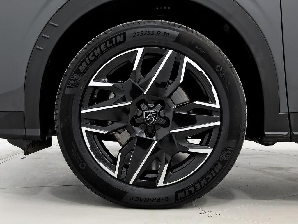 Peugeot 5008 1.2 100KW Allure eDCS6 12