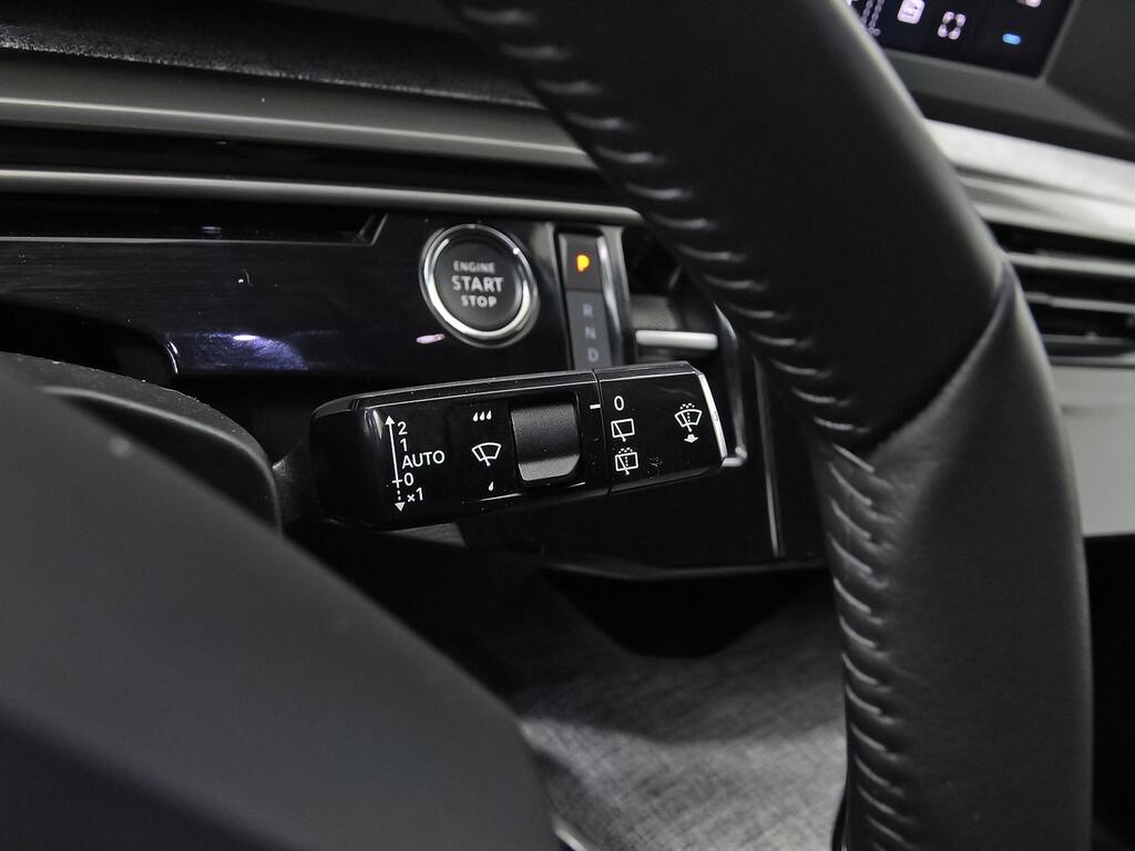 Peugeot 5008 1.2 100KW Allure eDCS6 18