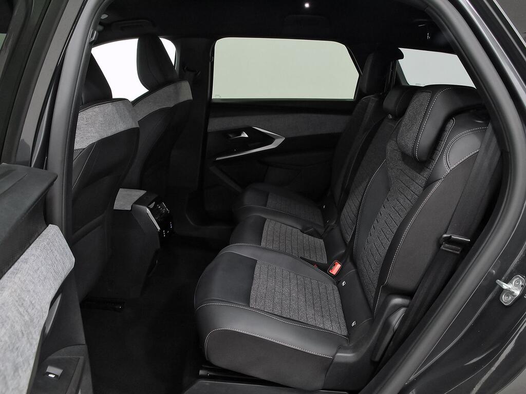 Peugeot 5008 1.2 100KW Allure eDCS6 9