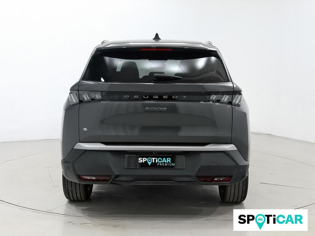 Peugeot 5008 1.2 100KW Allure eDCS6 6