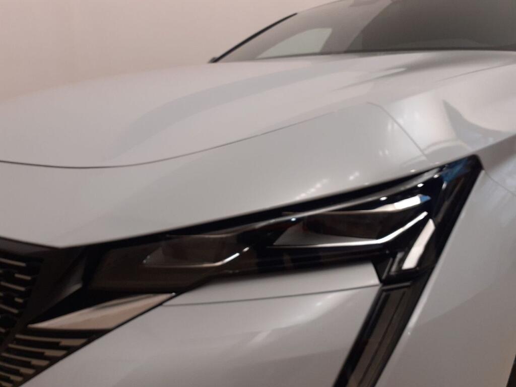 Peugeot 308 5P First Edition Eléctrico 115kW (156CV) 18