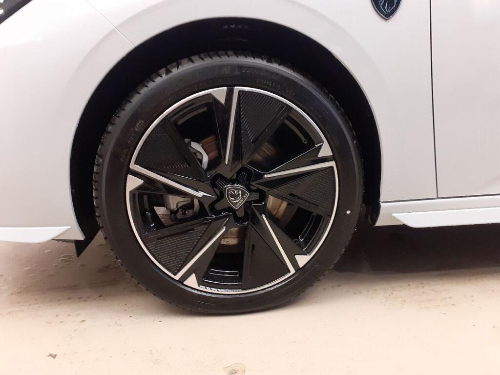Peugeot 308 5P First Edition Eléctrico 115kW (156CV) 21