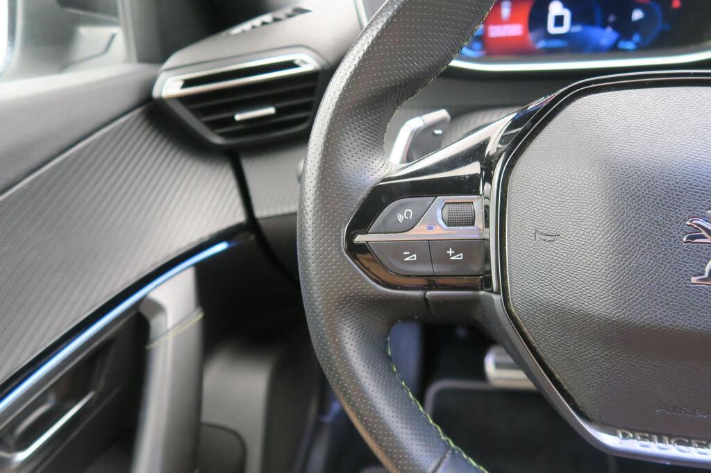 Peugeot 2008 GT Puretech 130 S&S EAT8 10