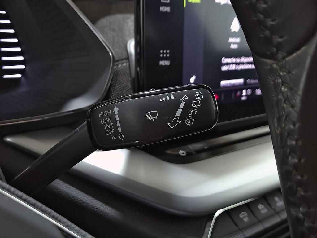 Skoda Octavia Combi 1.5 TSI 110kW DSG m-HEV Scout 14