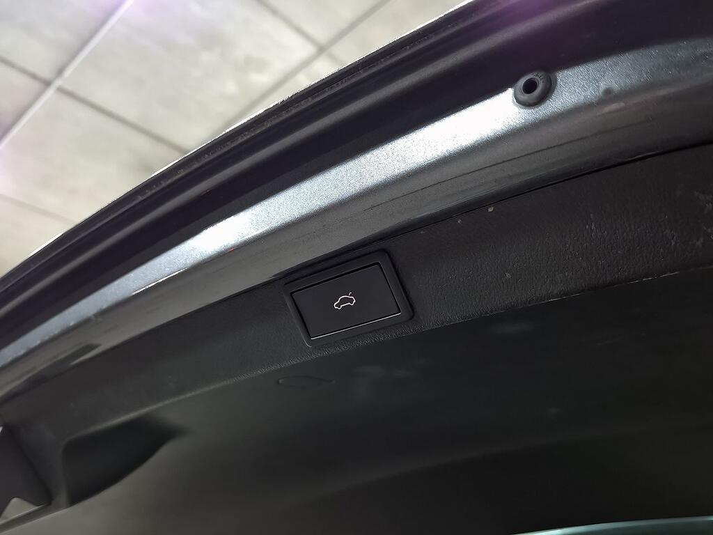 Skoda Octavia Combi 1.5 TSI 110kW DSG m-HEV Scout 33