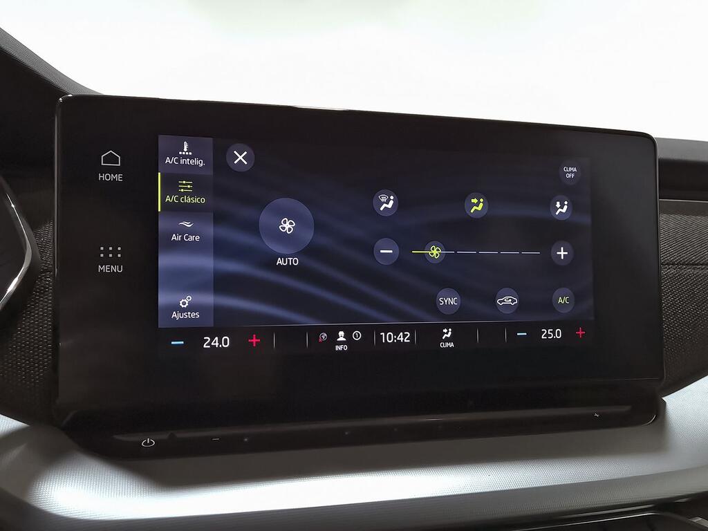 Skoda Octavia Combi 1.5 TSI 110kW DSG m-HEV Scout 22