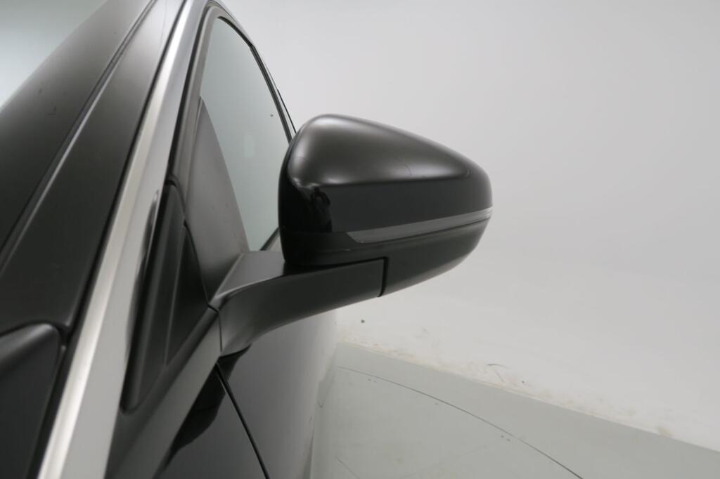 Peugeot 3008 1.5 BlueHDi 96kW S&S Allure Pack EAT8 18