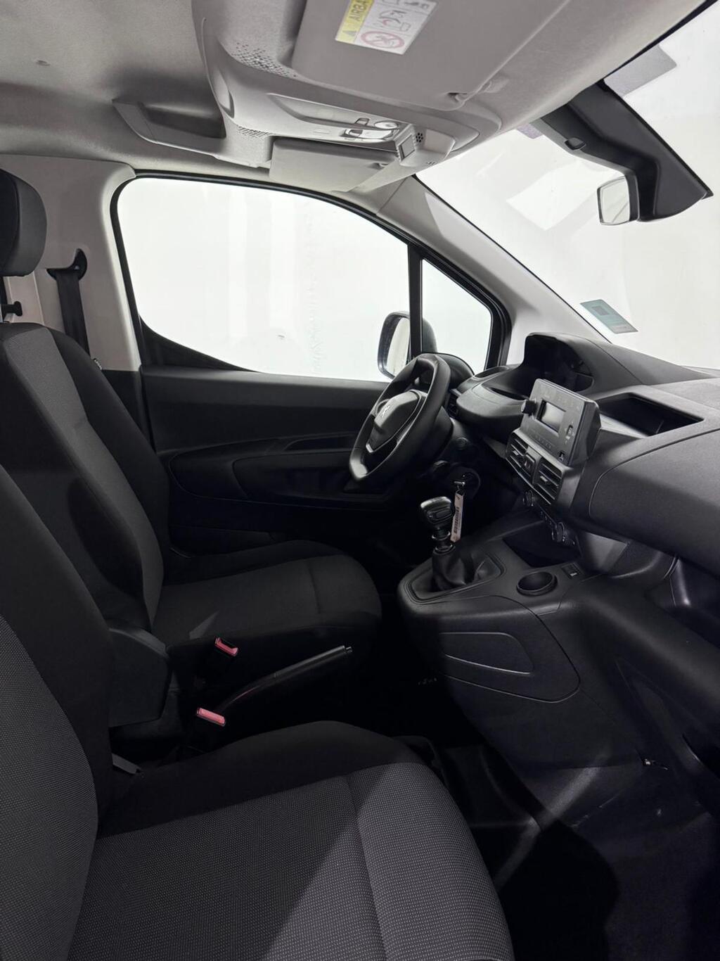 Peugeot Rifter Active Standard BlueHDi 73kW 9