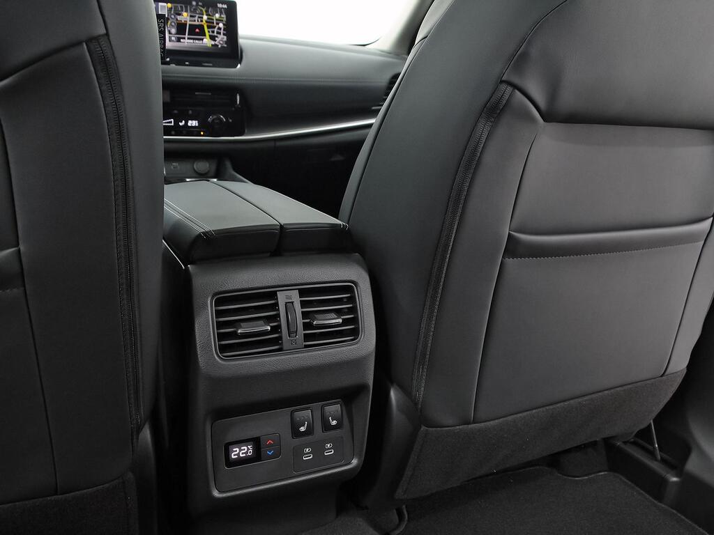 Nissan X-Trail 5pl 1.5 e-POWER 152kW 4x2 A/T N-Connecta 39