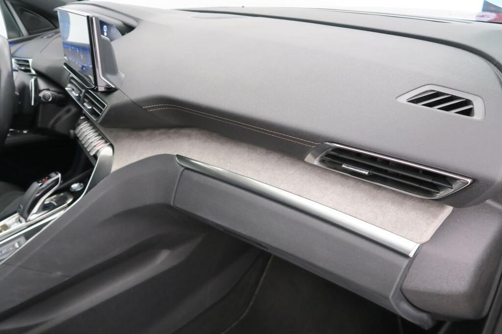 Peugeot 3008 1.5 BlueHDi 96kW S&S GT EAT8 14