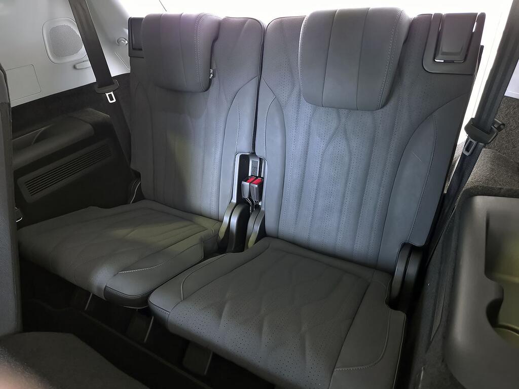 Ebro S800 1.5 TGDI PHEV Premium E-CVT 9