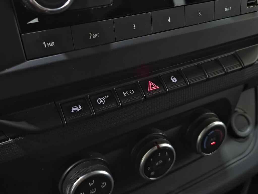 Nissan Primastar Combi 9 2.0dCi 81kW L2H1 1T Go 23