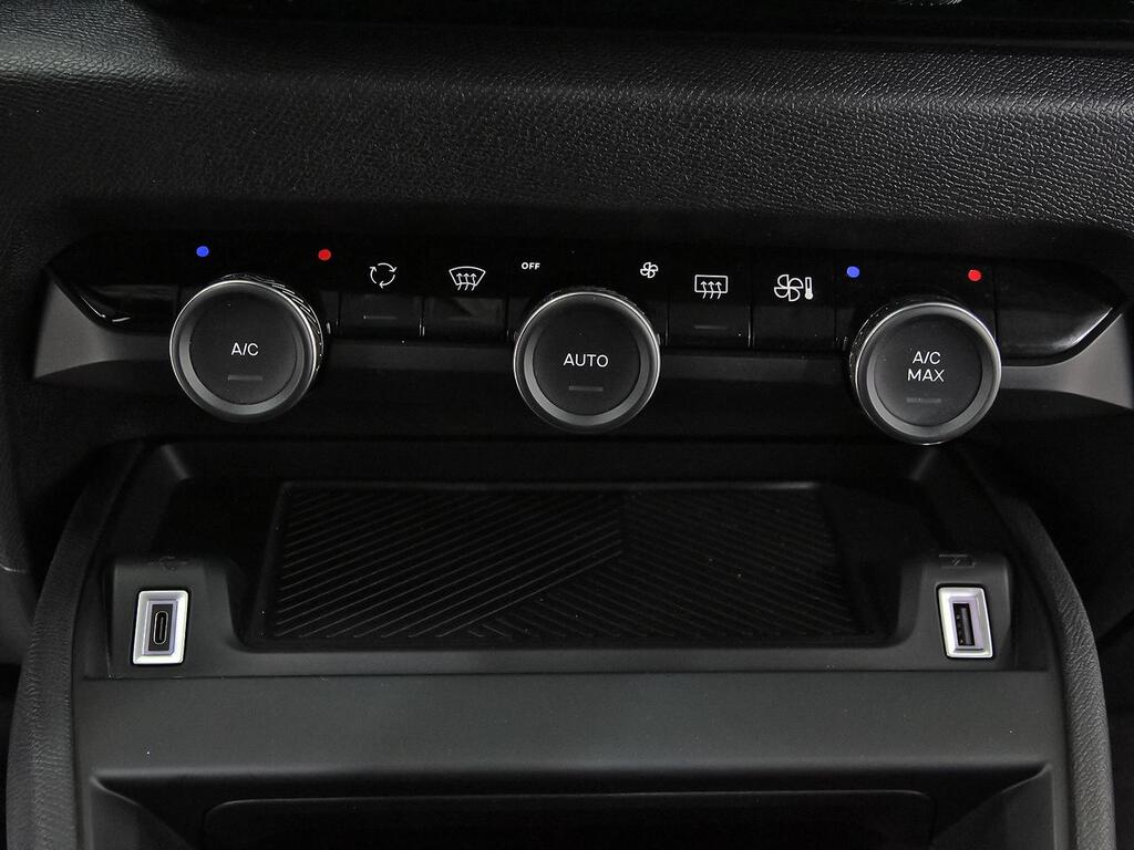 Citroën C4 Hybrid 145 ë-DCS6 Plus 28