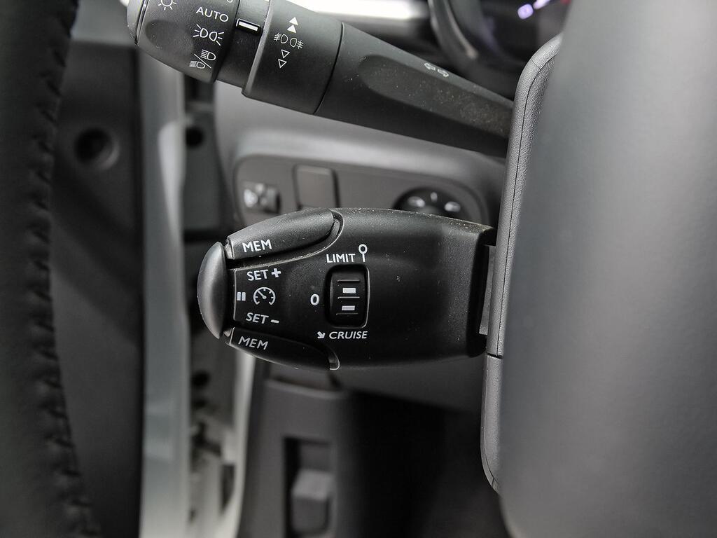 Citroën C3 PureTech 60KW (83CV) Shine 17