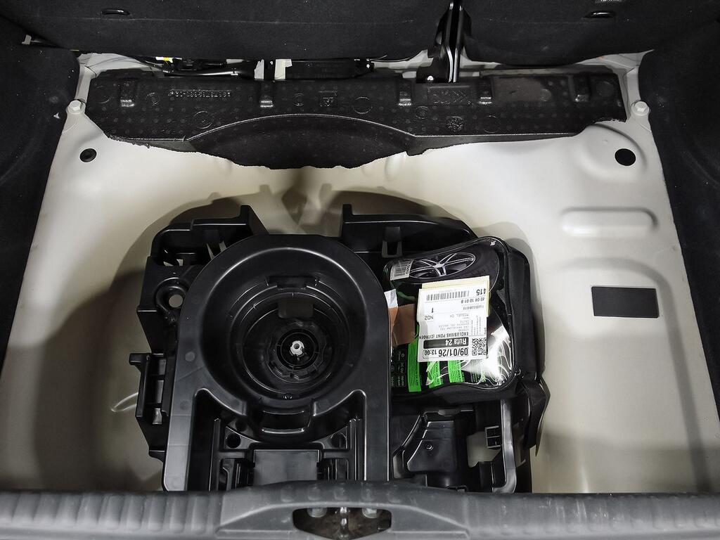 Citroën C3 PureTech 60KW (83CV) Shine 34