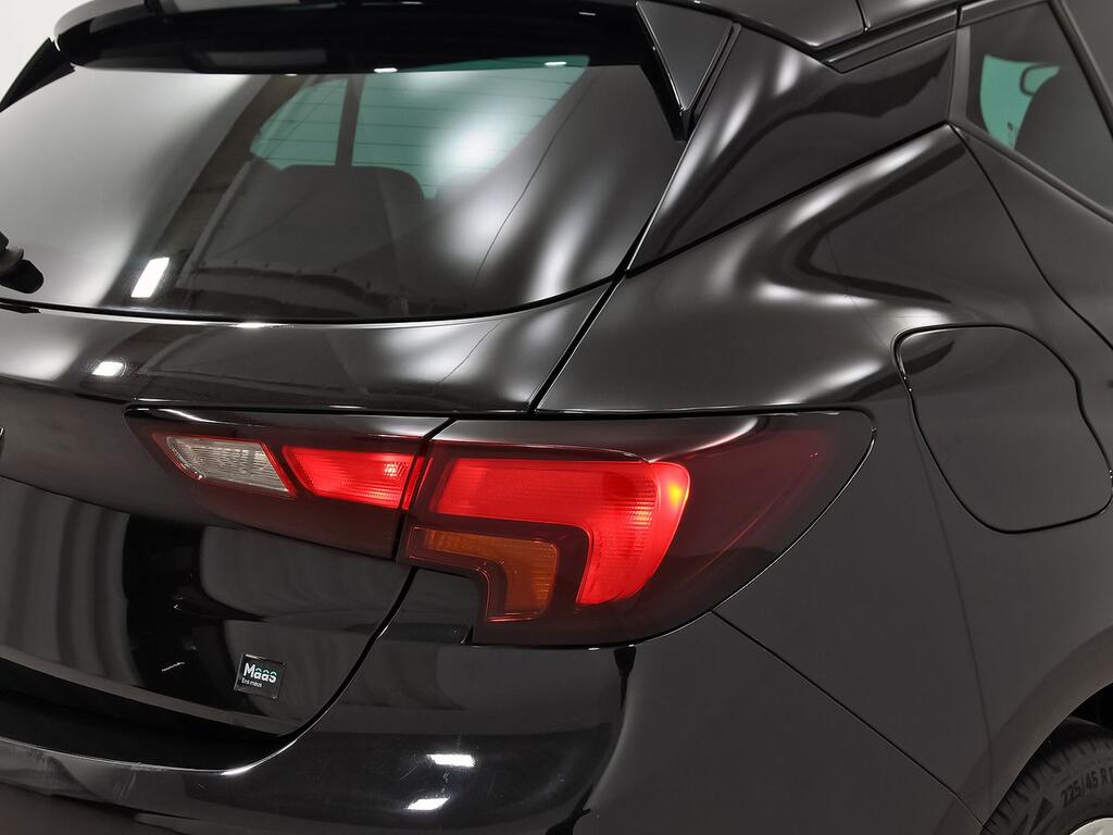 Opel Astra 1.2T SHL 81kW (110CV) GS Line 31