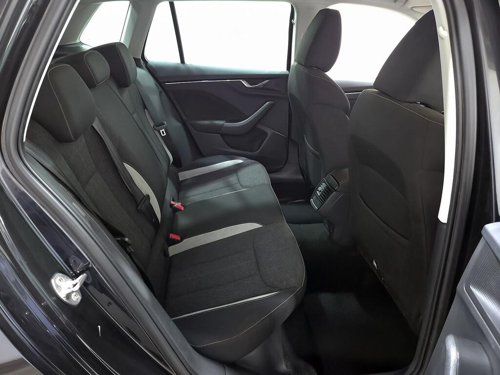 Skoda Kamiq 1.5 TSI 110kW (150CV) Style 8
