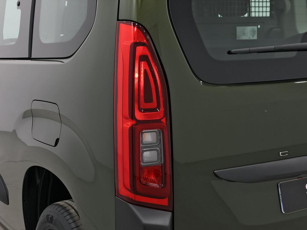 Opel Combo Cargo 1.5 TD 100 EDITION SWB 4P (N1) 28