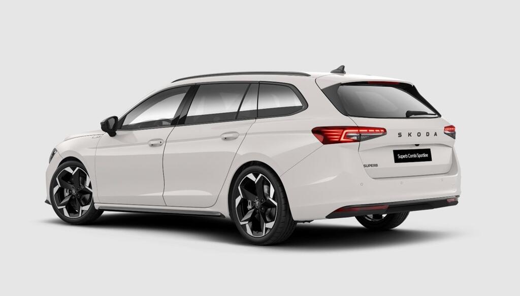 Skoda Superb 2.0 TDI 110KW DSG SPORTLINE COMBI 5P 3