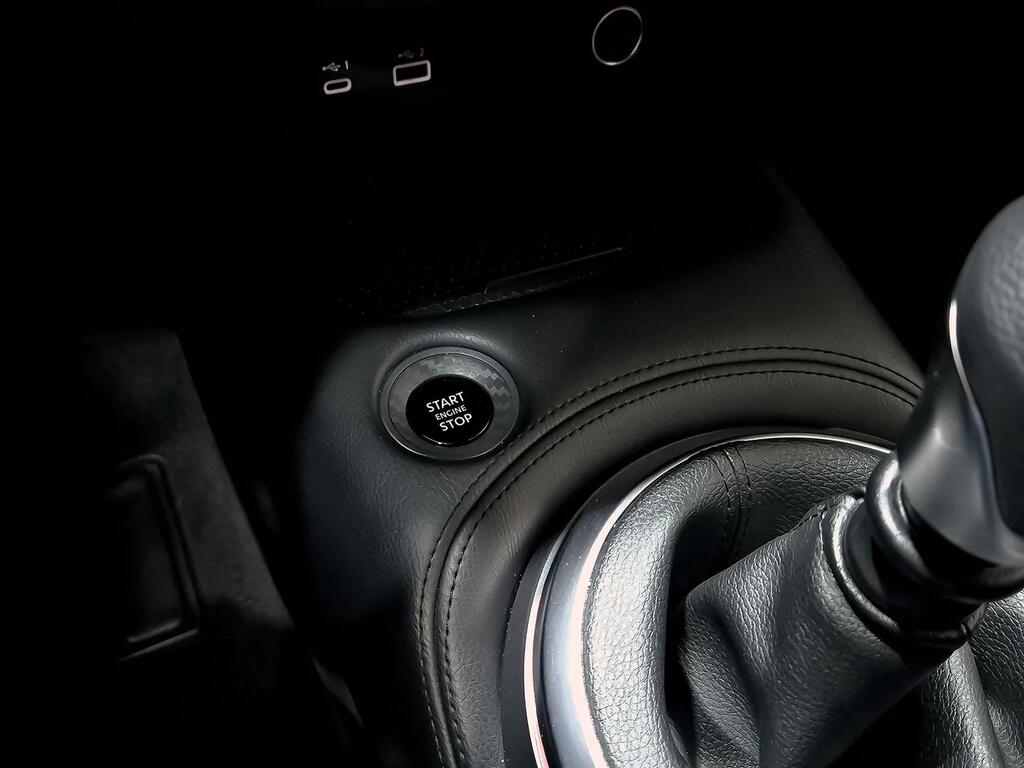 Nissan Juke DIG-T 84 kW (114 CV) 6M/T N-Connecta 26