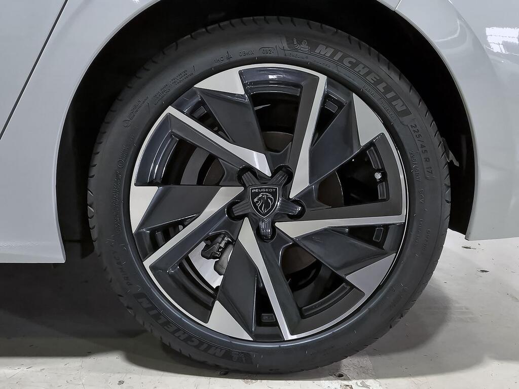 Peugeot 308 5P Allure PureTech 130 S&S MAN 11