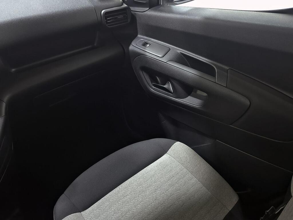 Citroën Berlingo Talla M BlueHDi 100 S&S PLUS 27