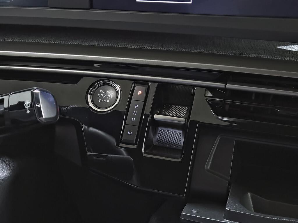 Peugeot 3008 Hybrid 1.2 100KW Allure eDCS6 27