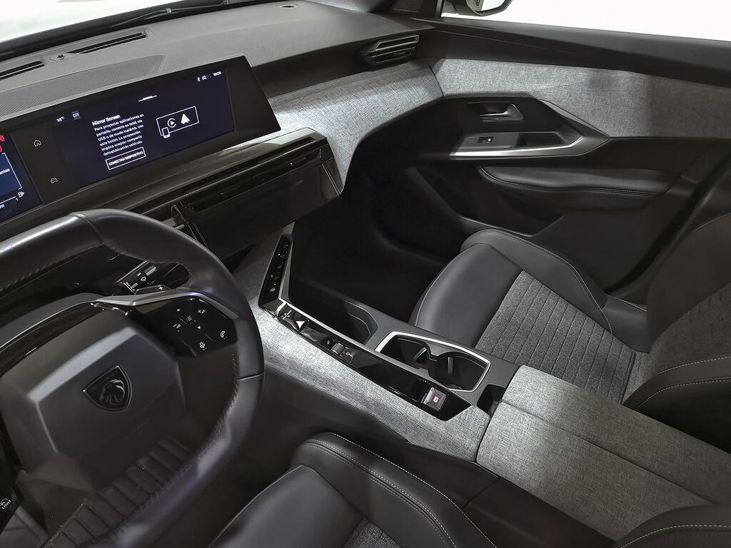 Peugeot 3008 Hybrid 1.2 100KW Allure eDCS6 31