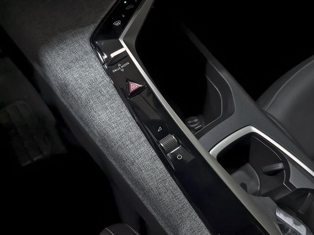 Peugeot 3008 Hybrid 1.2 100KW Allure eDCS6 29