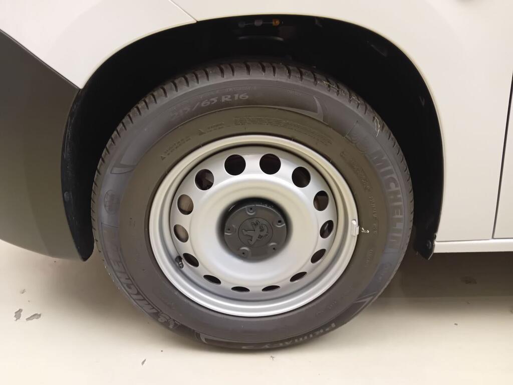 Peugeot Partner E-PARTNER FG STANDARD 800 KG BEV (100KW) 136CV 14