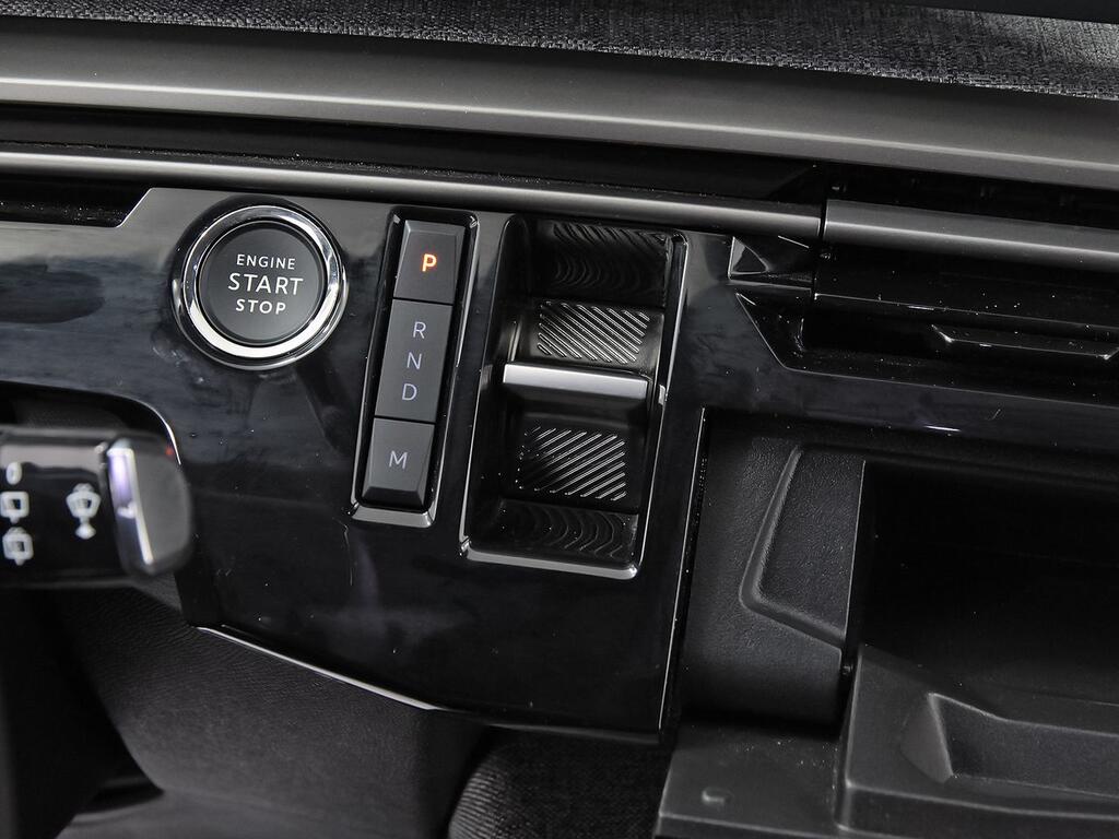 Peugeot 5008 1.2 100KW Allure eDCS6 32