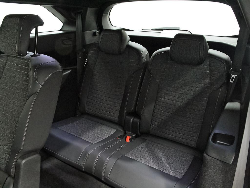 Peugeot 5008 1.2 100KW Allure eDCS6 10