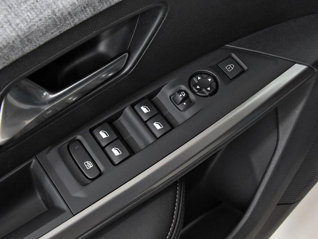 Peugeot 5008 1.2 100KW Allure eDCS6 14