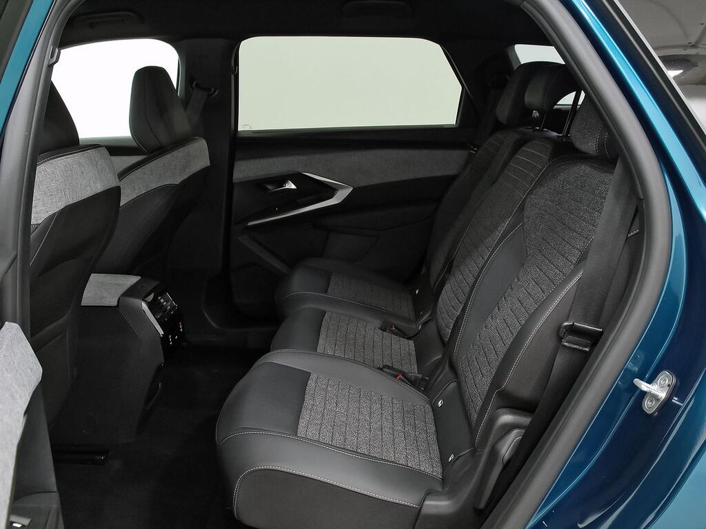 Peugeot 5008 1.2 100KW Allure eDCS6 9