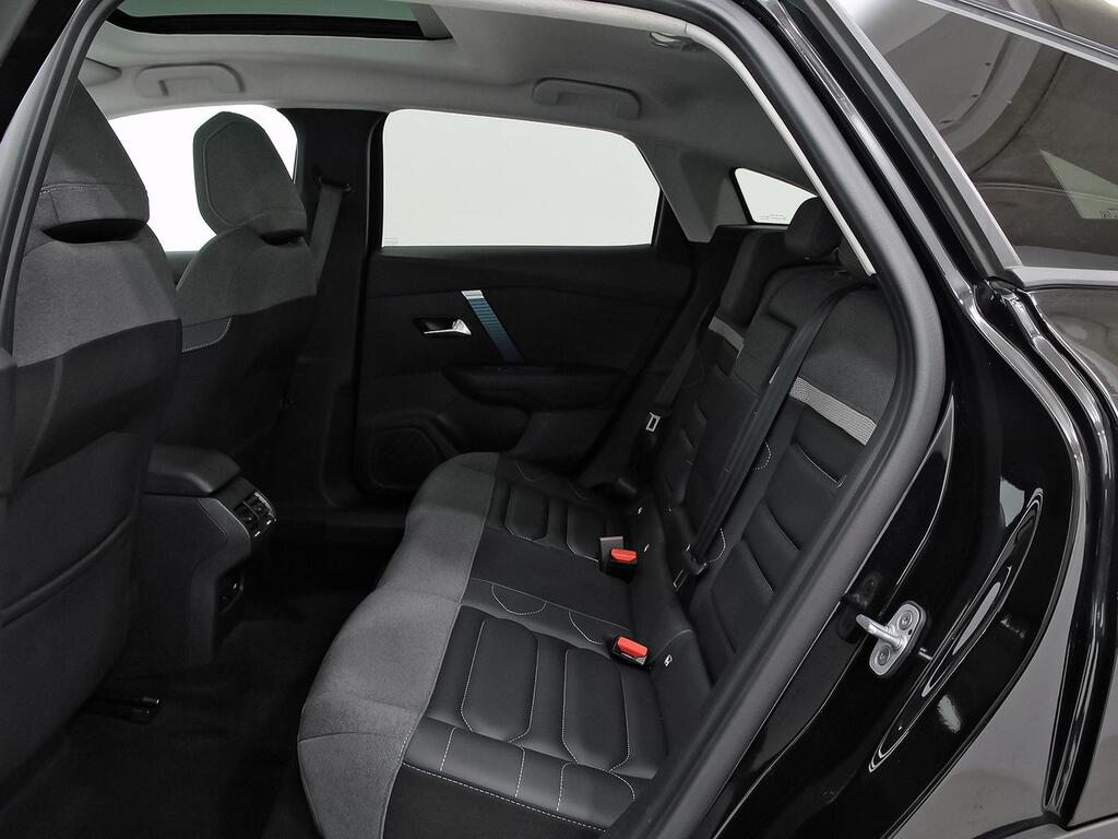 Citroën C4 ë-C4 eléctrico 100kW 50kWh Shine 9