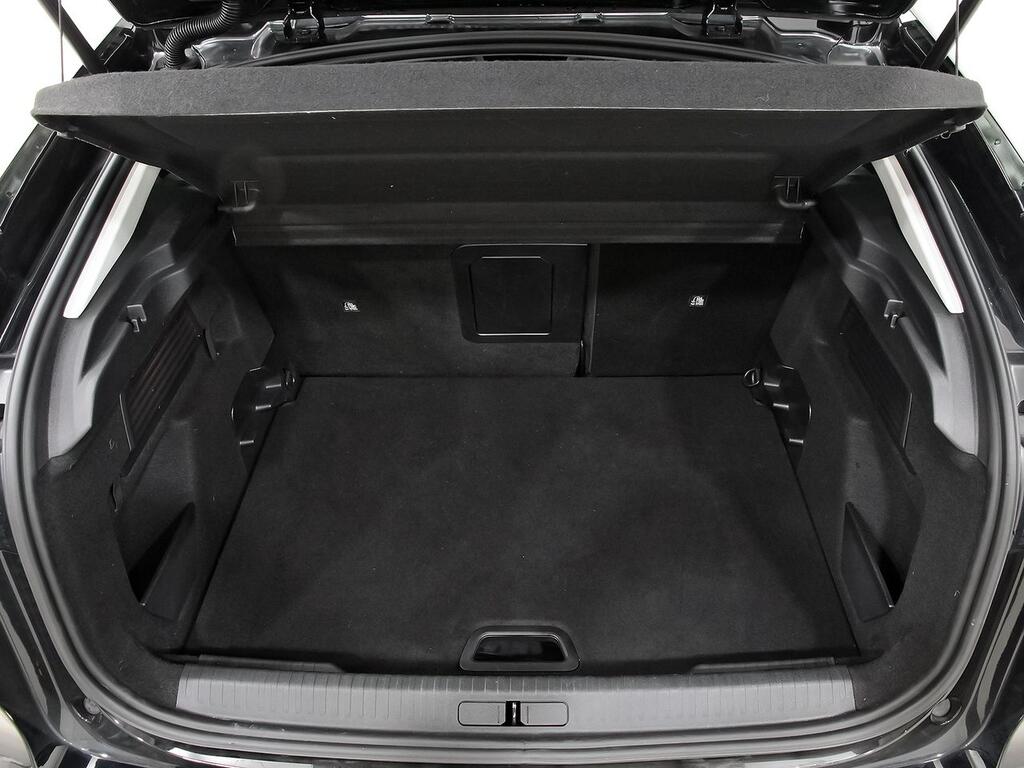 Citroën C4 ë-C4 eléctrico 100kW 50kWh Shine 10