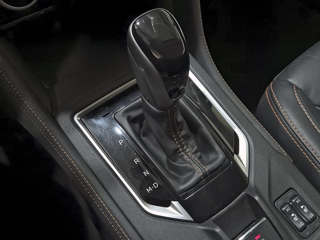 Subaru XV 2.0i Hybrid CVT Executive Plus 27